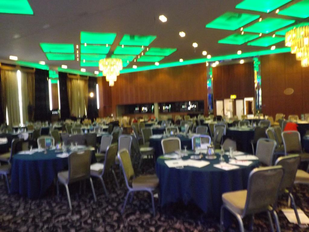 Rochestown Park Hotel & Leisure Centre Корк Екстер'єр фото