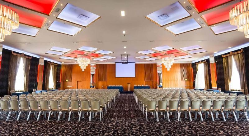 Rochestown Park Hotel & Leisure Centre Корк Екстер'єр фото